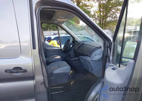 2015 Ford Transit-250 z USA, uszkodzony, nr VIN 1FTNR1CM8FKA85277